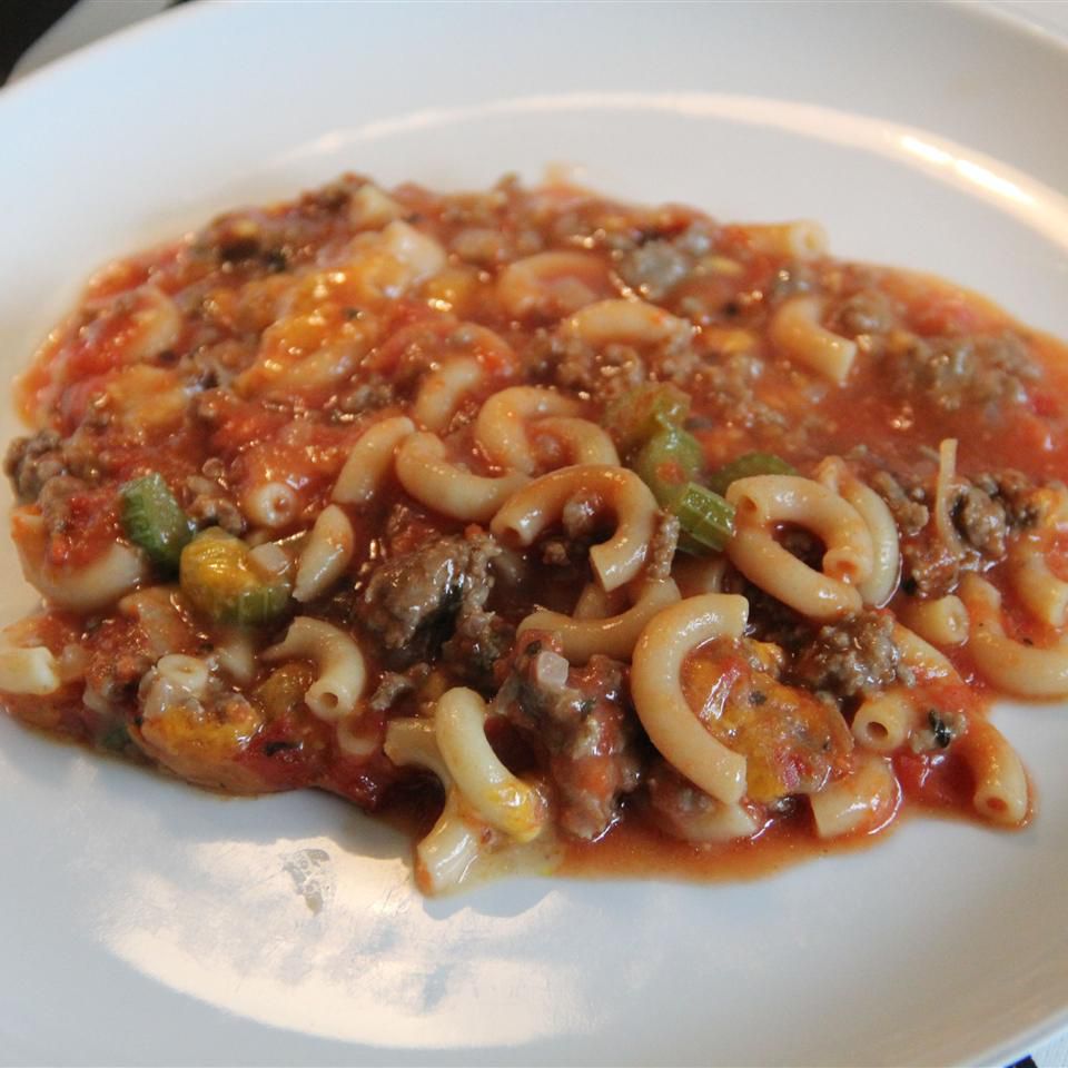 Amish Ground Beef and Noodle Casserole