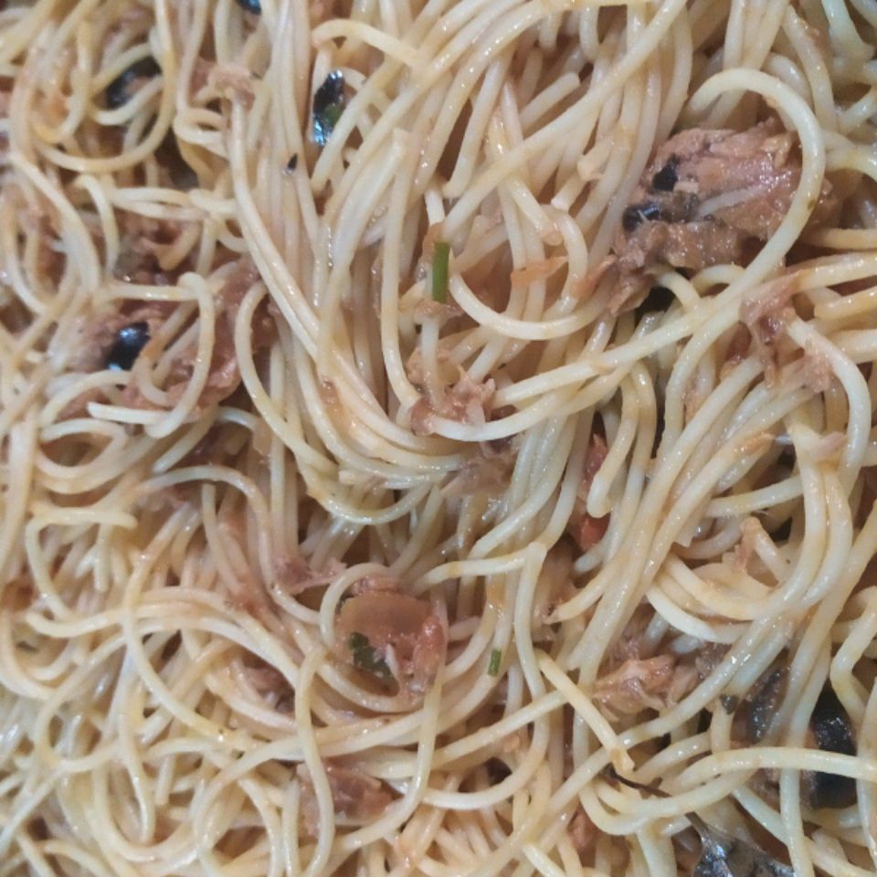 Angel Hair with Tuna and Olive Sauce