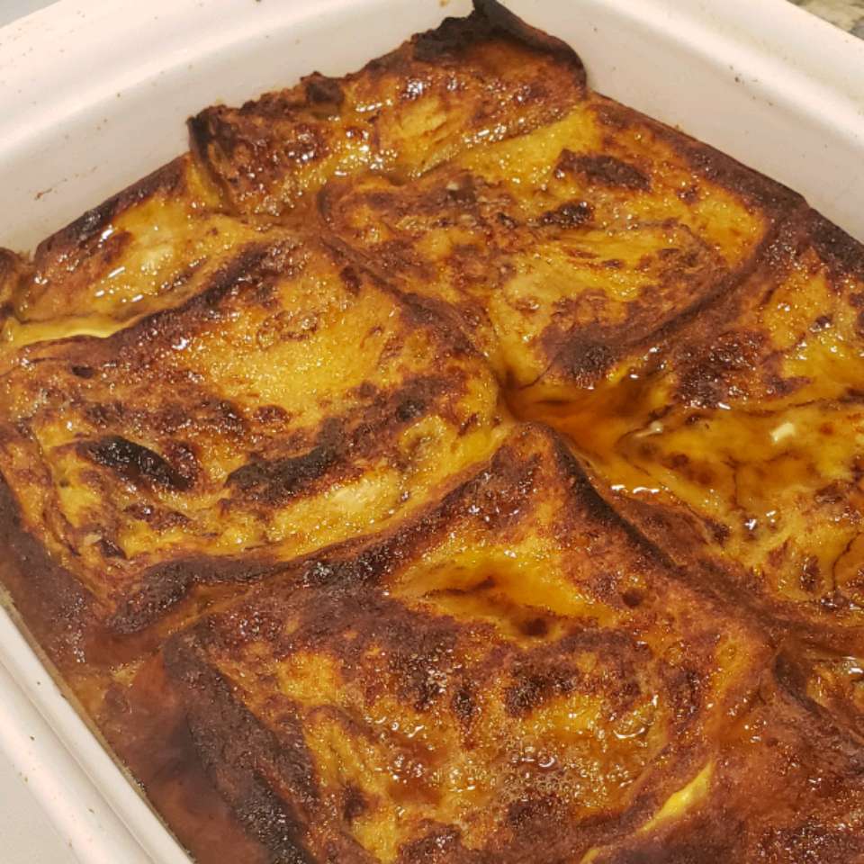 Apple Cinnamon French Toast Bake