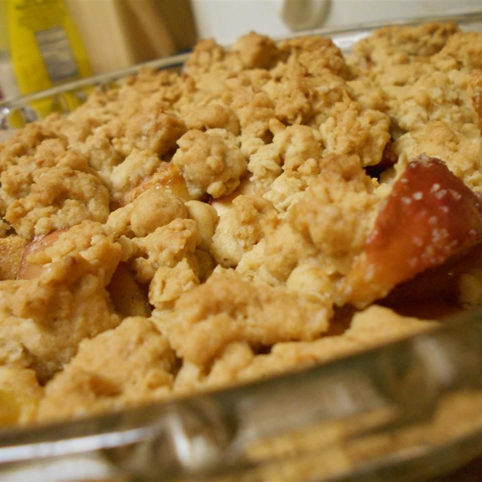 Apple Crisp with Oatmeal Cookie Topping