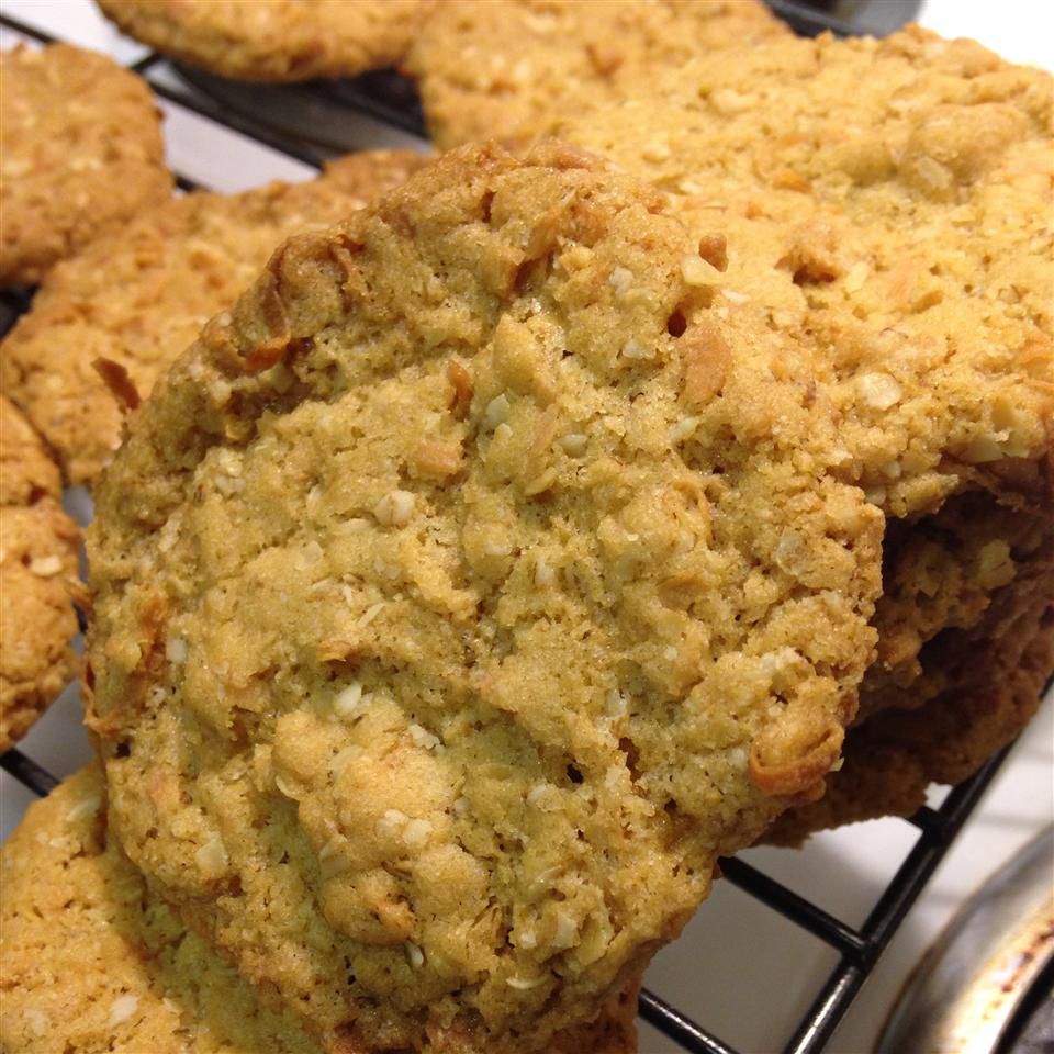 Australian Anzac Biscuits with Coconut and Oats