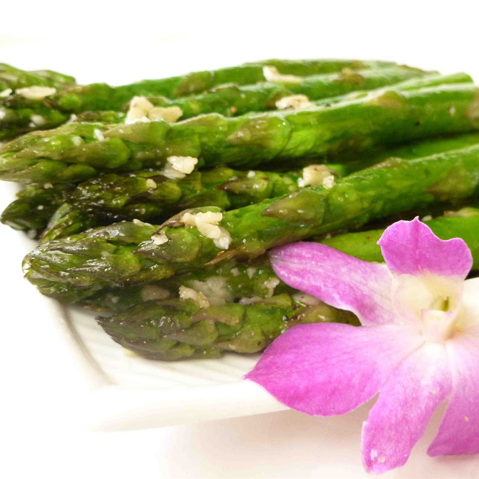 Baked Asparagus with Parmesan Crust and Balsamic Glaze