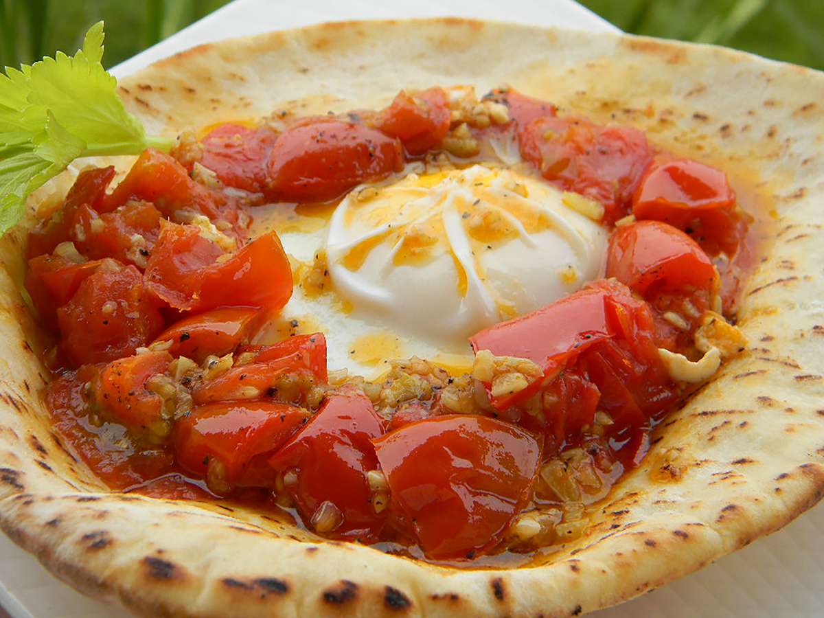 Baked Eggs in Tomato Sauce