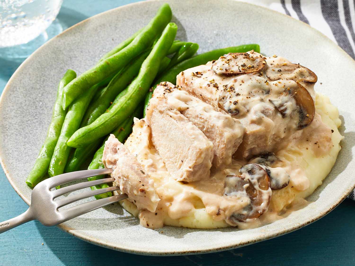 Baked Pork Chops in Creamy Mushroom Sauce