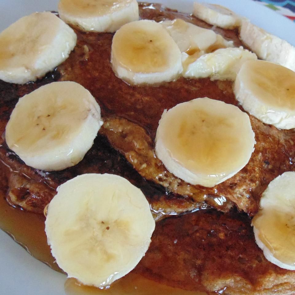 Banana-Oat Cottage Cheese Pancakes with Brown Sugar