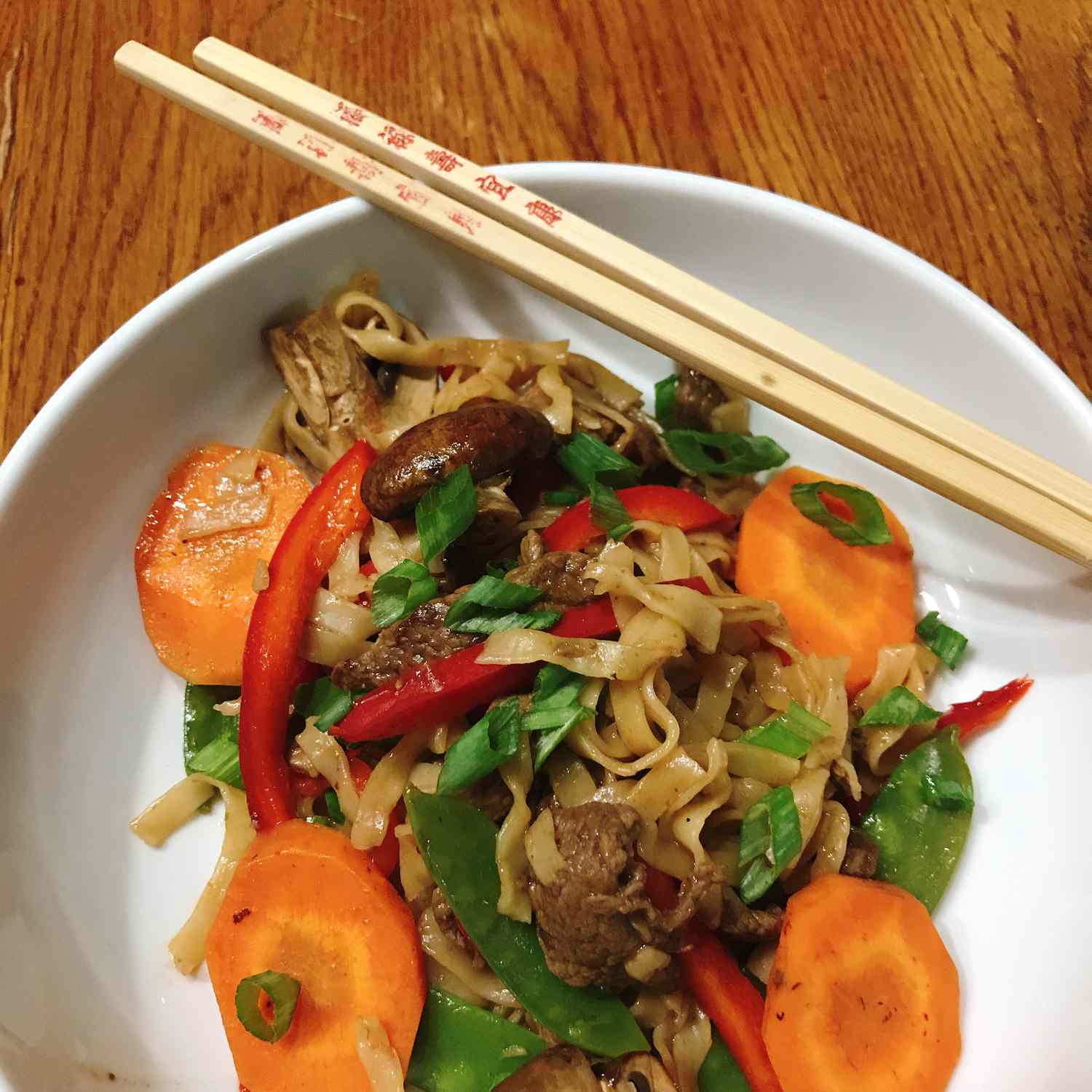 Beef Lo Mein with Skirt Steak and Vegetables in the Instant Pot