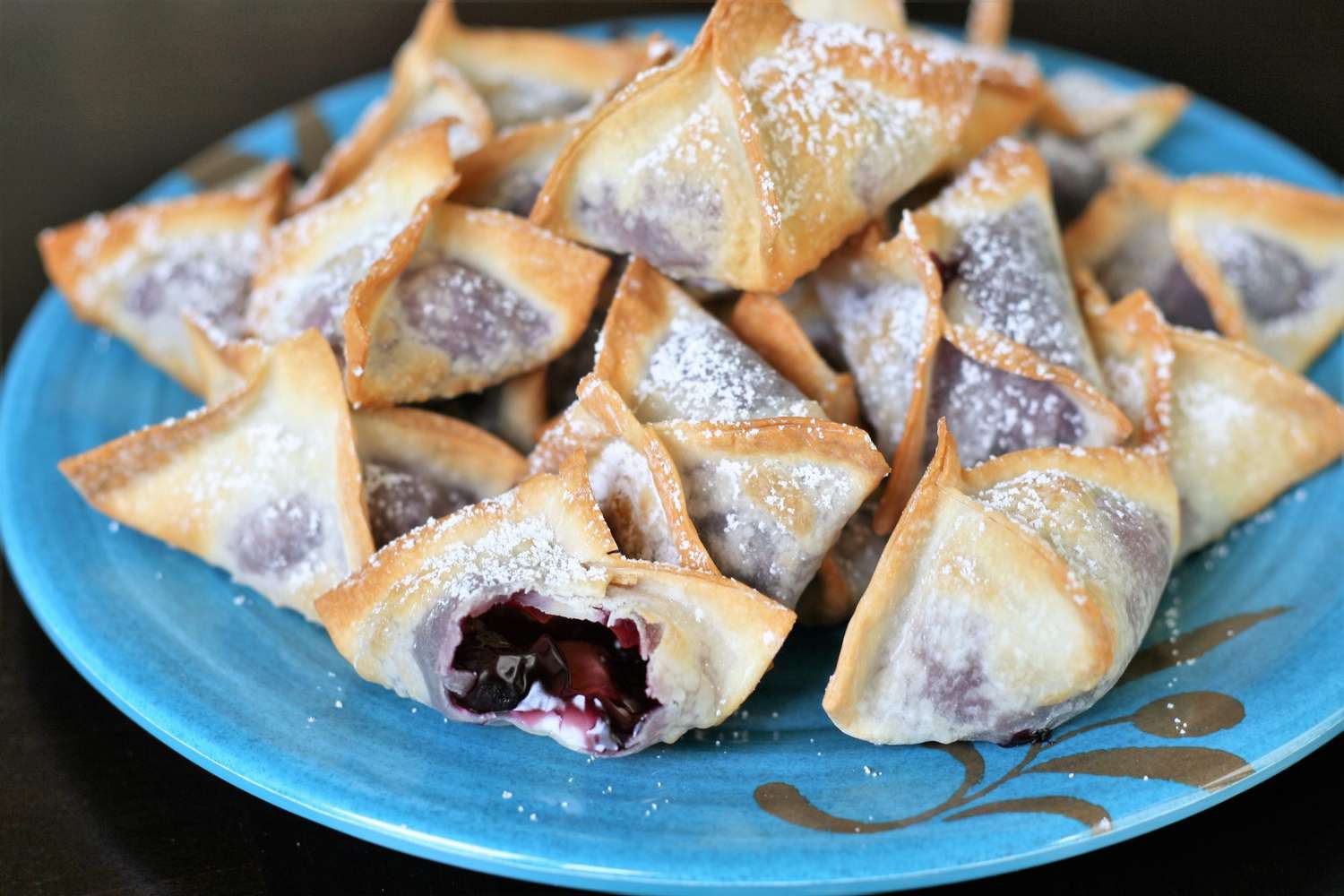 Best Blueberry Cream Cheese Wontons