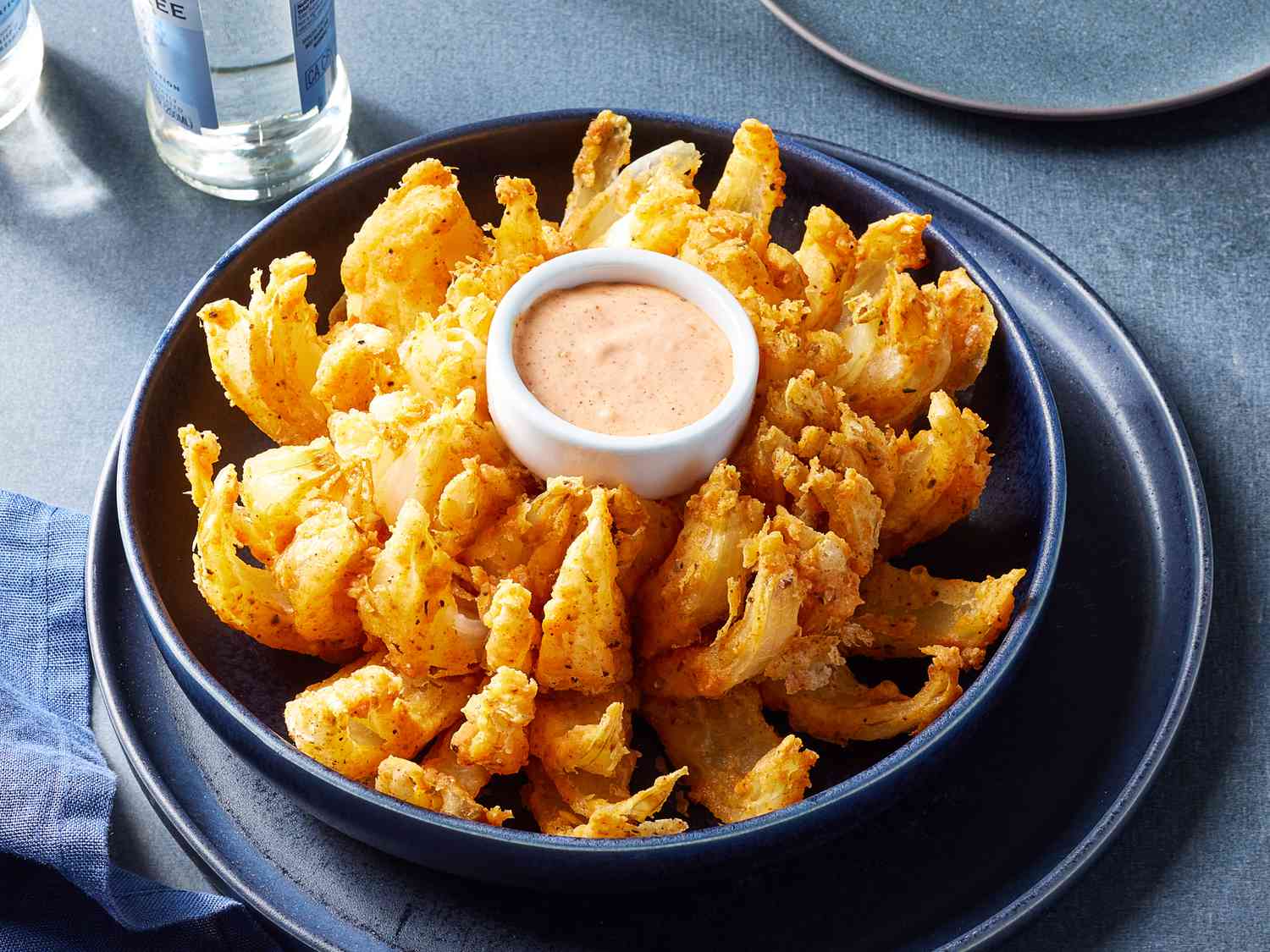 Blooming Onion Sauce with Creamy Mayo and Horseradish Dip
