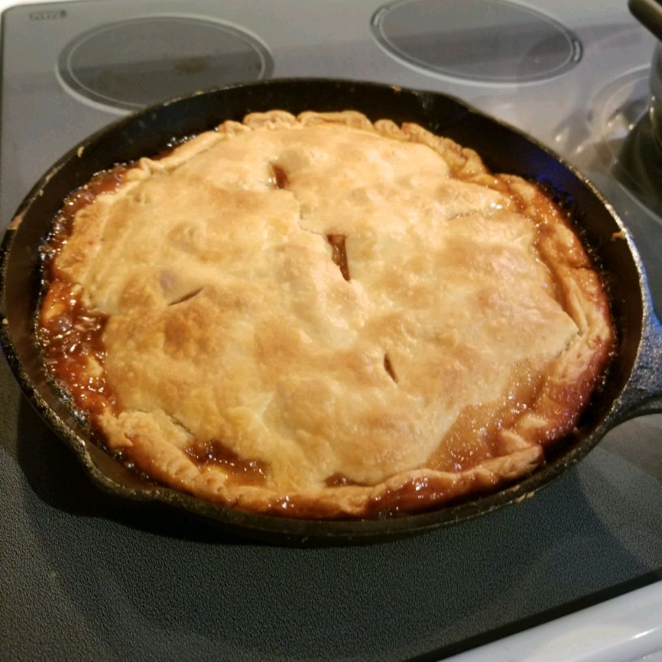 Cast Iron Apple Pie