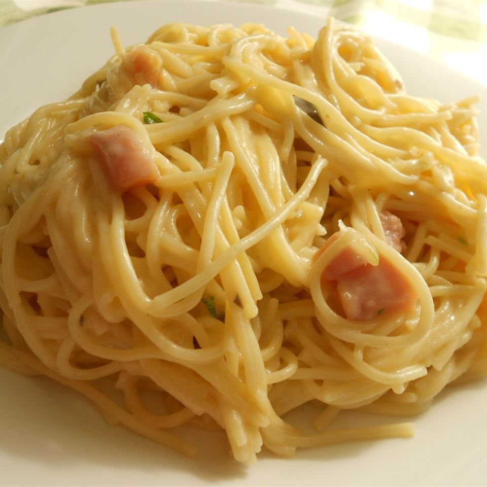 Cheddar Ham Spaghetti