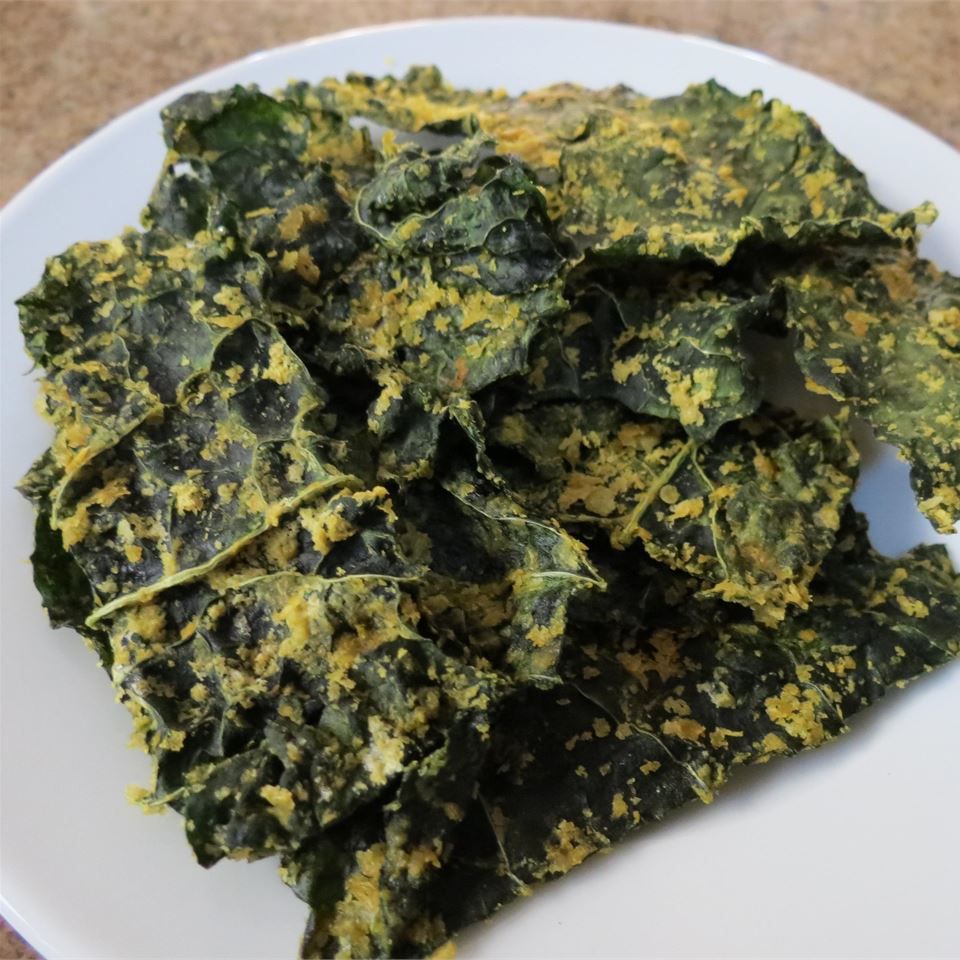 Cheddar Kale Chips