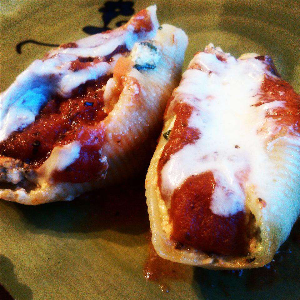 Cheese Spinach Stuffed Shells