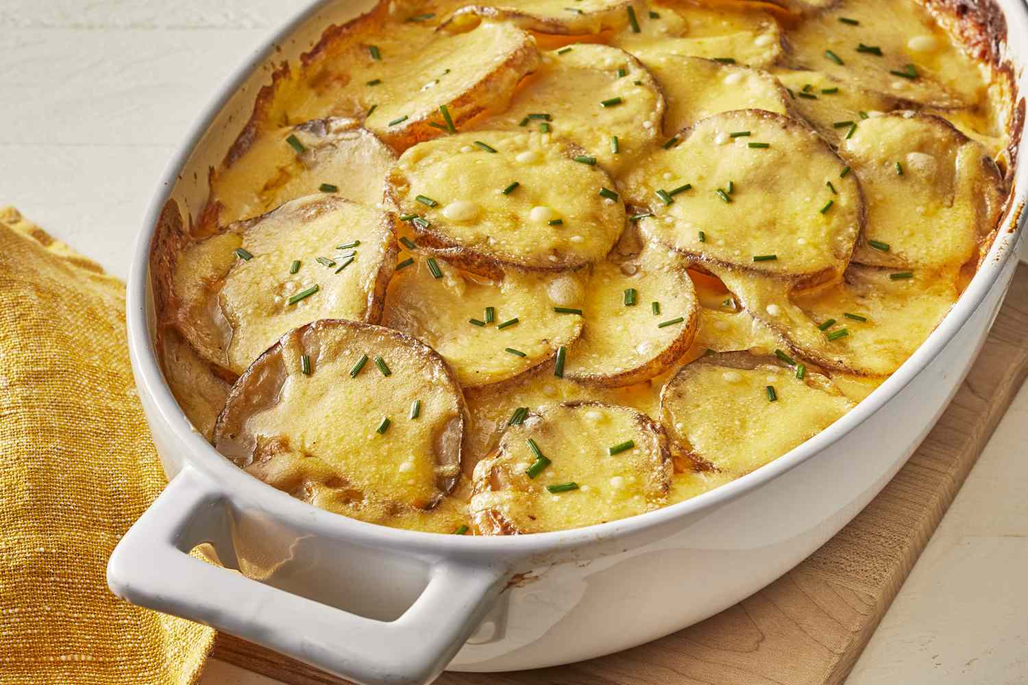 Cheesy Au Gratin Potatoes