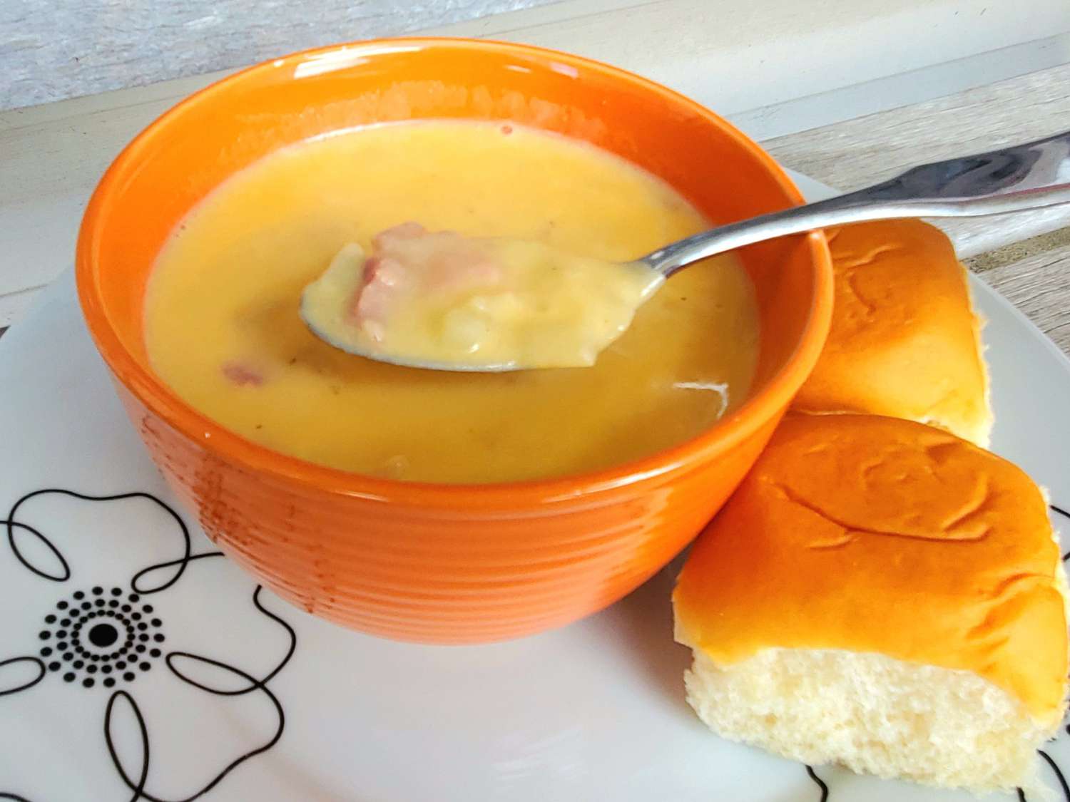 Cheesy Ham and Potato Soup
