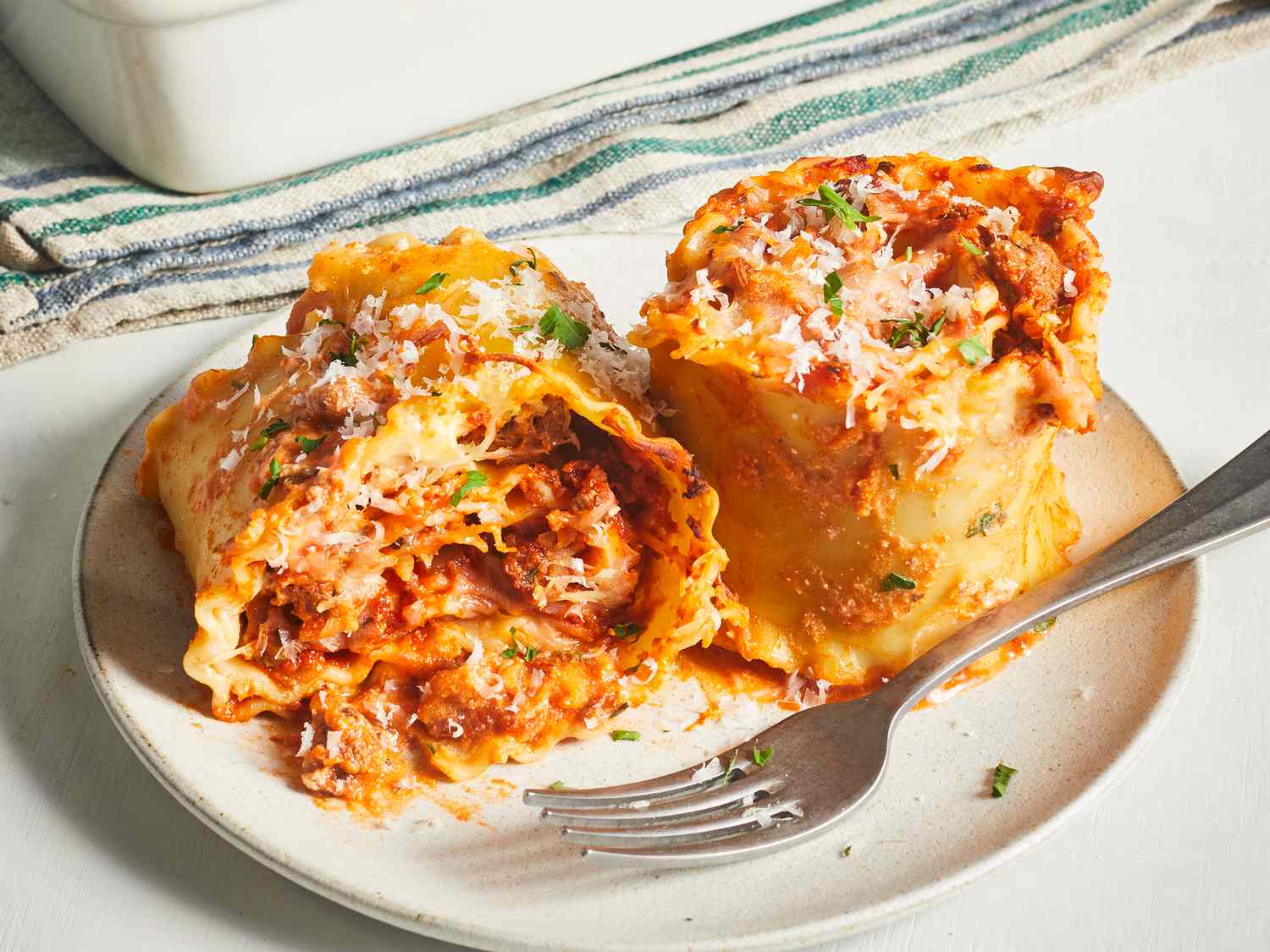 Cheesy Lasagna Roll-Ups