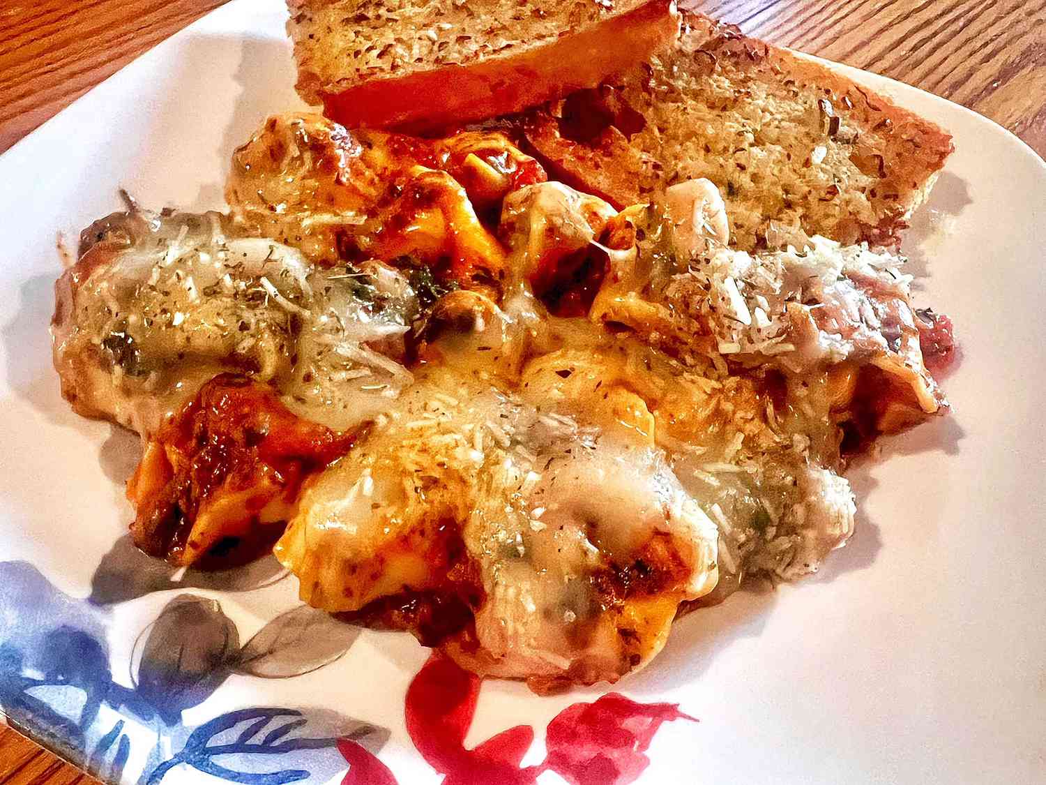 Cheesy Tortellini Bake