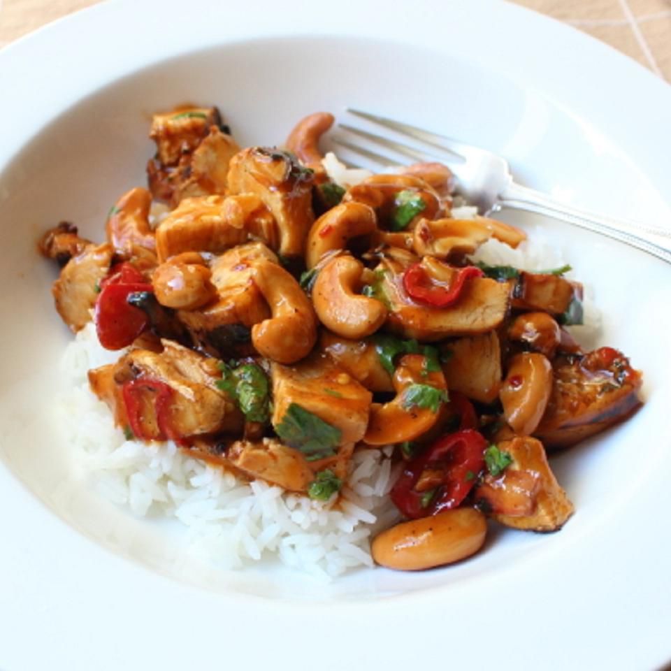 Chef John's Quick Cashew Chicken