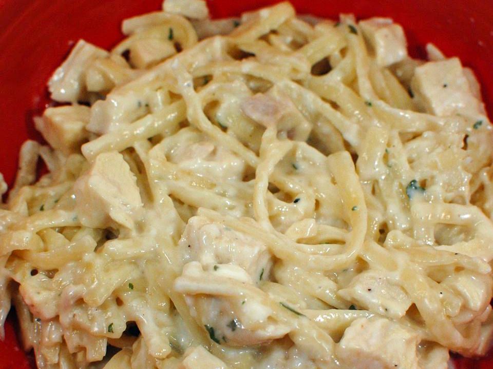 Chicken Alfredo with Broccoli