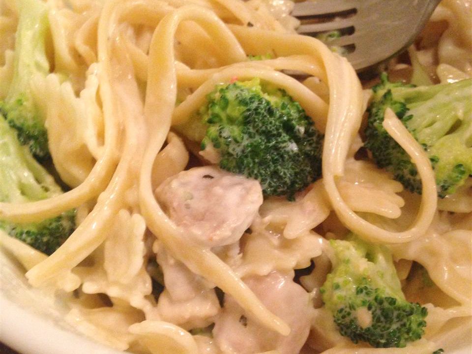 Chicken Broccoli Alfredo