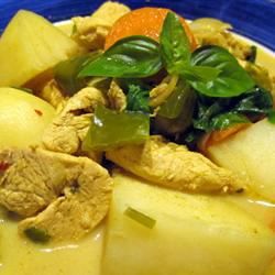Chicken Curry Soup with Coconut Milk