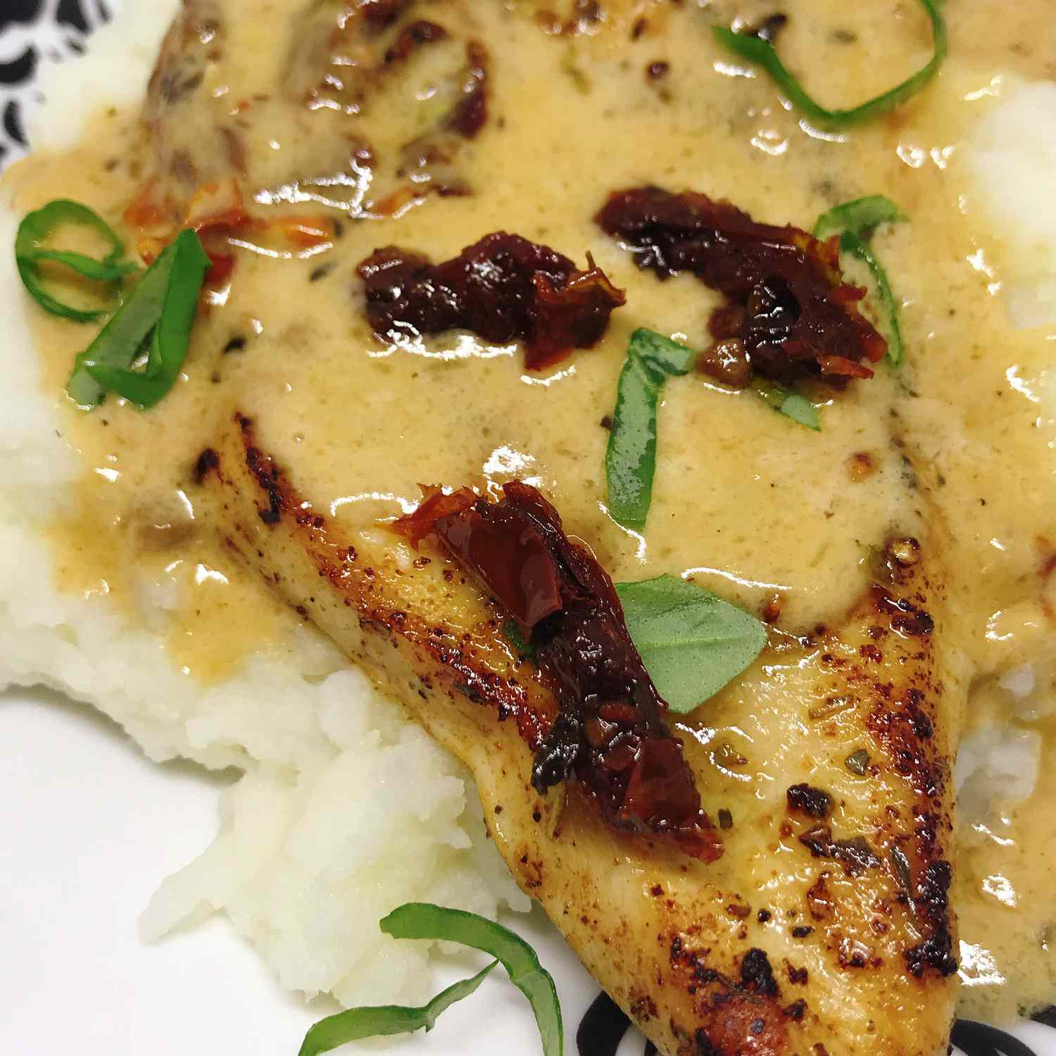 Chicken in Sun-Dried Tomato Sauce