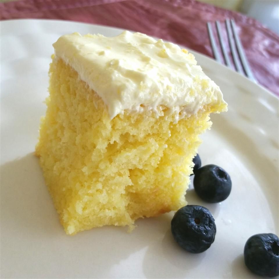 Chilled Lemon Cream Cake
