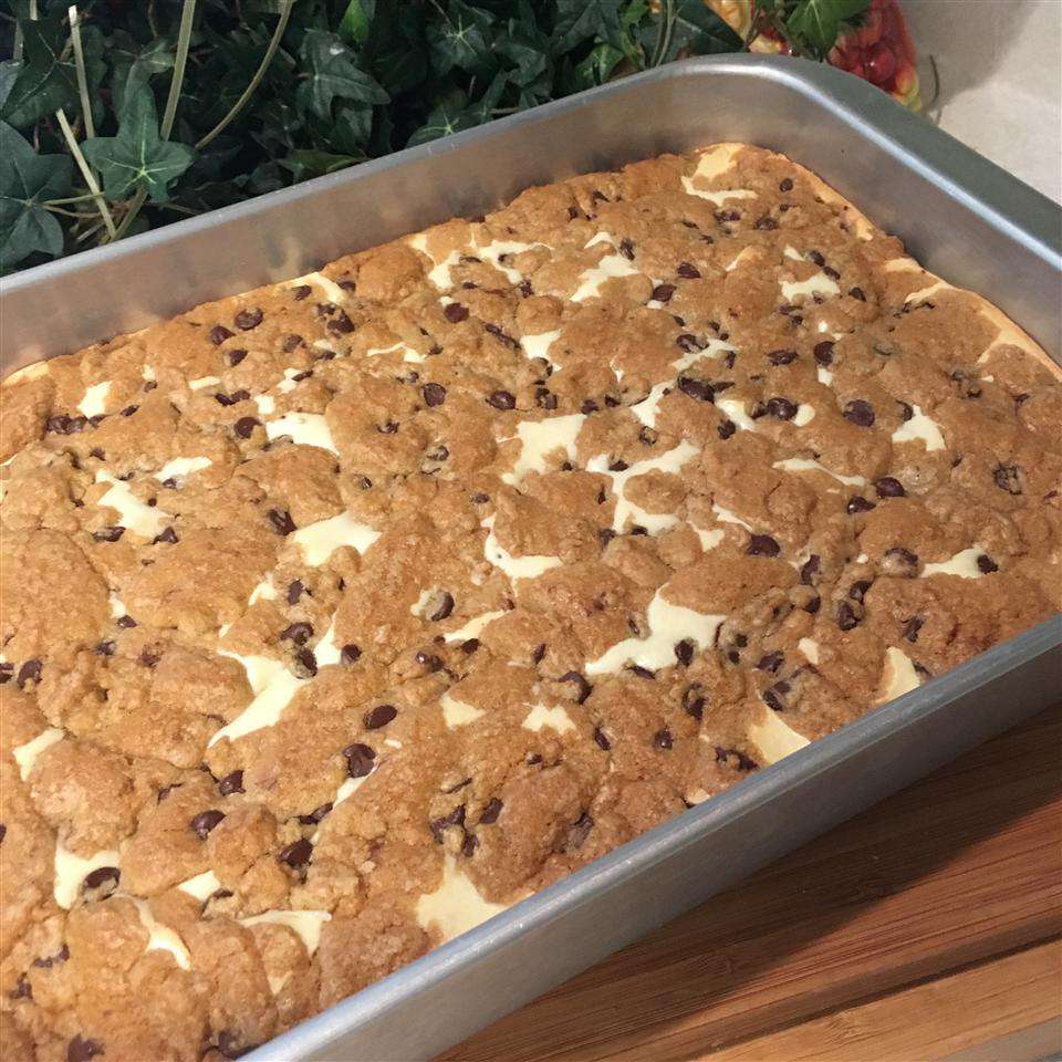 Chocolate Chip Cookie Dough Cheesecake