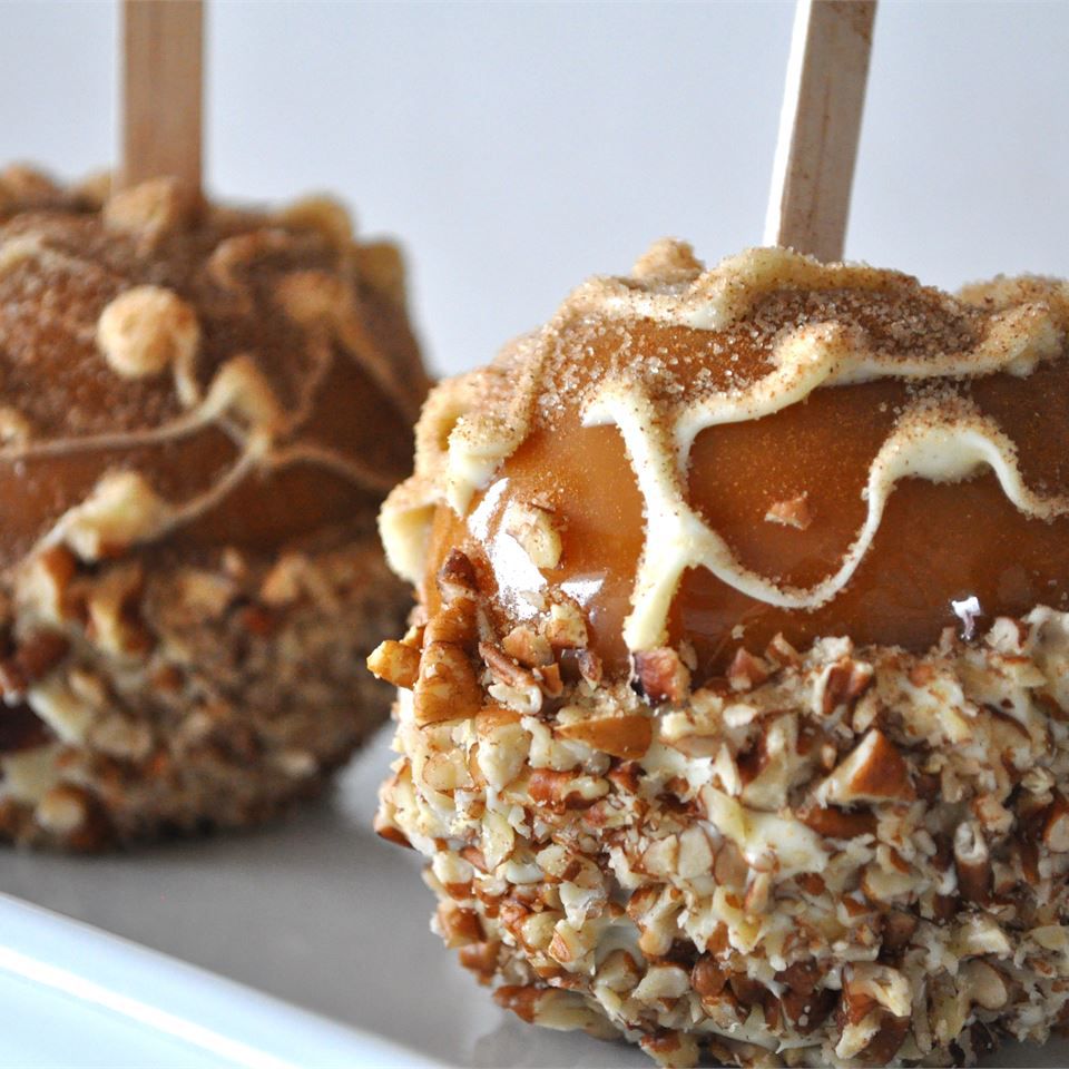 Chocolate Dipped Caramel Apples