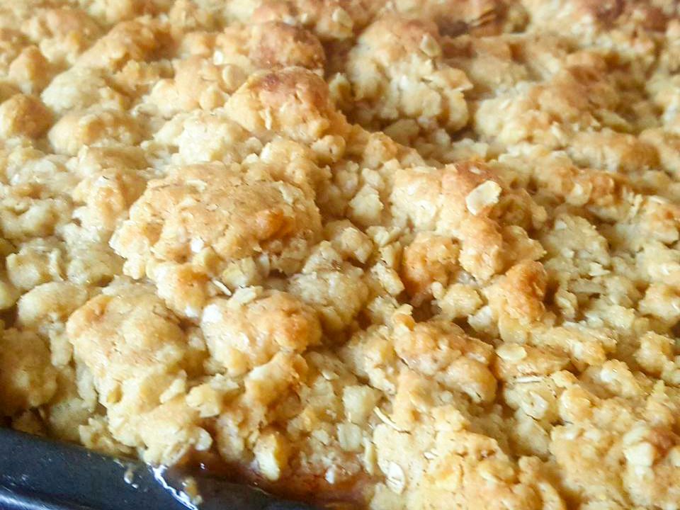 Cinnamon Apple Crisp