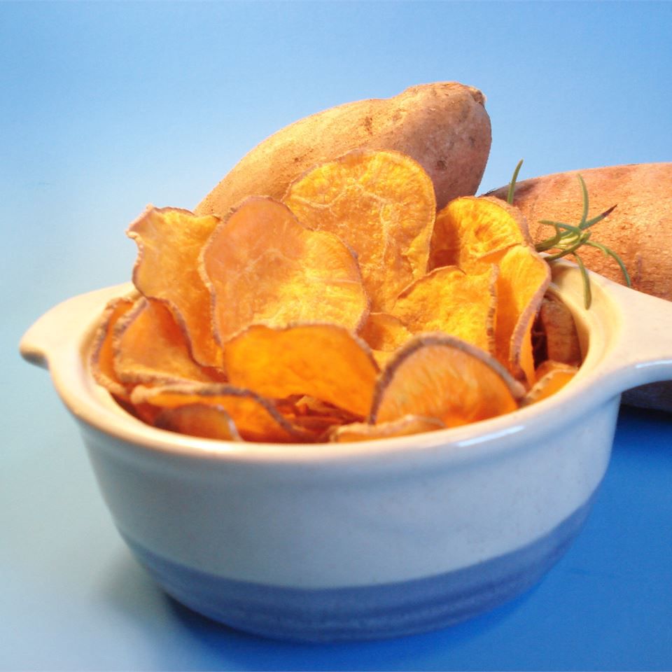 Cinnamon Baked Sweet Potato Chips