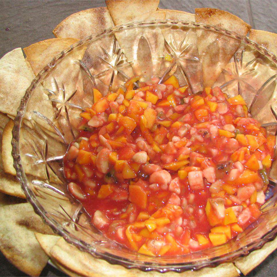 Cinnamon Chips with Sweet Fruit Salsa