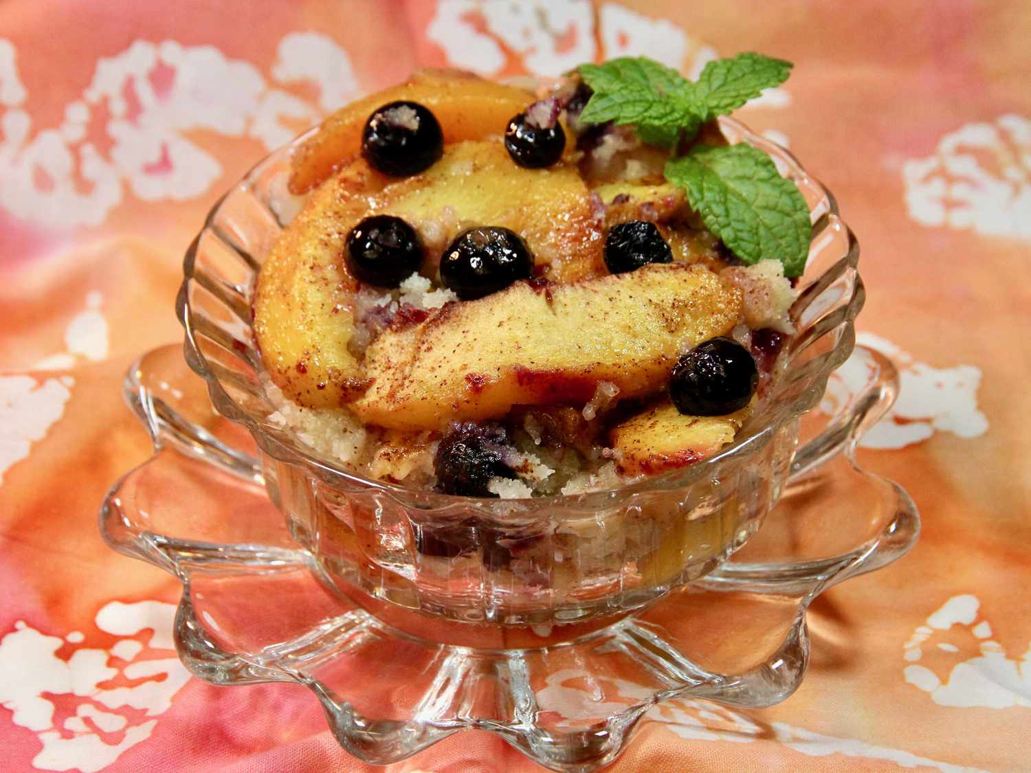 Cinnamon Peach Crumble