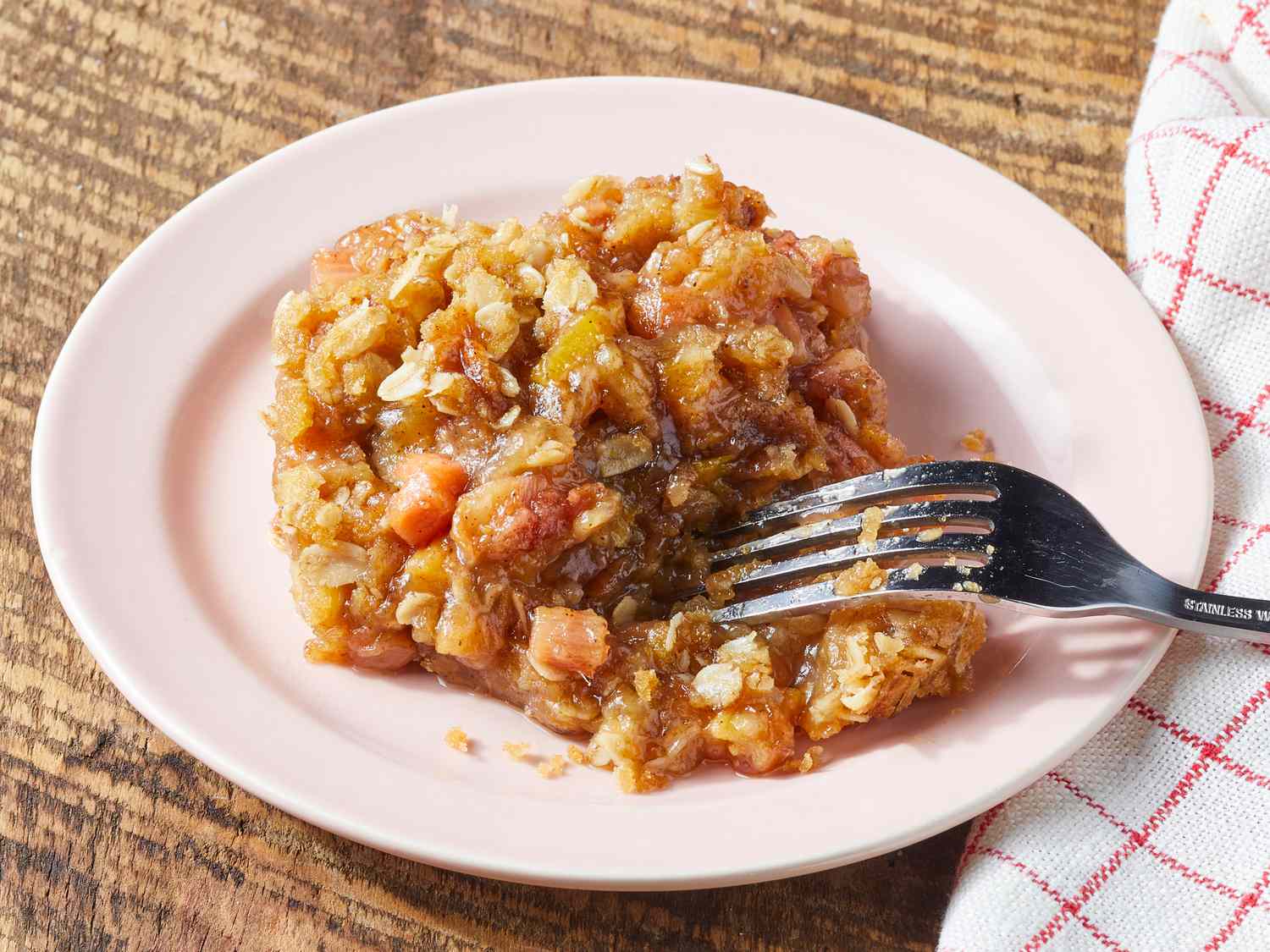 Cinnamon Rhubarb Crisp
