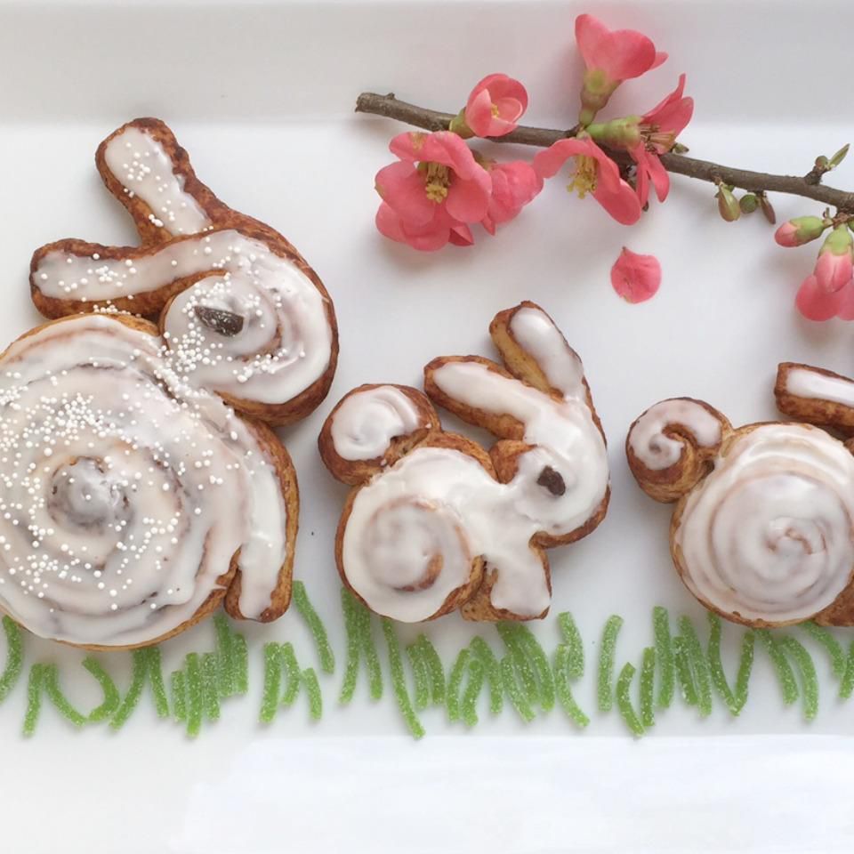 Cinnamon Roll Bunny Treats