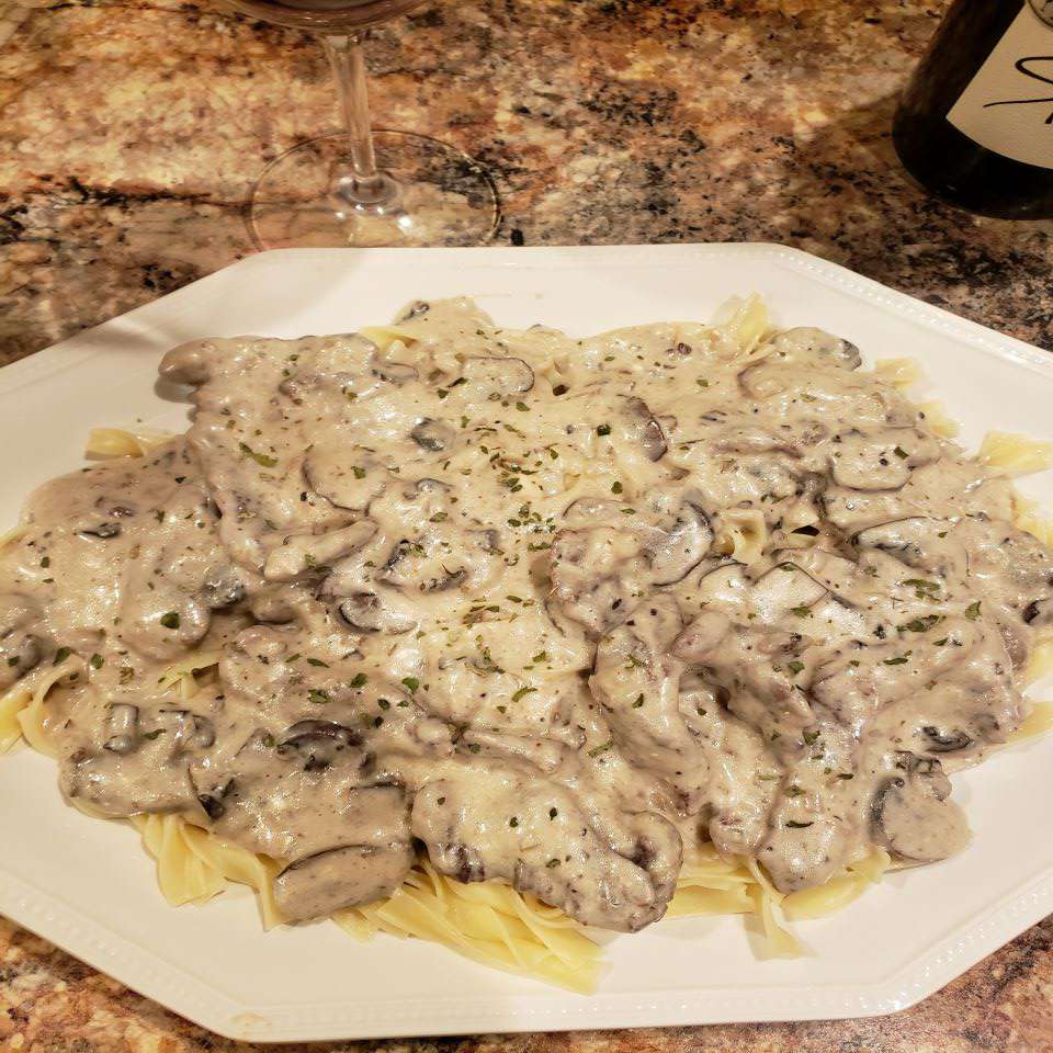 Classic Beef Stroganoff with Mushrooms