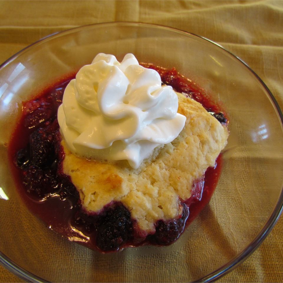 Classic Blackberry Cobbler