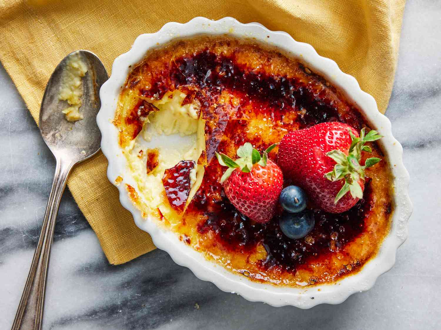 Classic Crème Brûlée Dessert