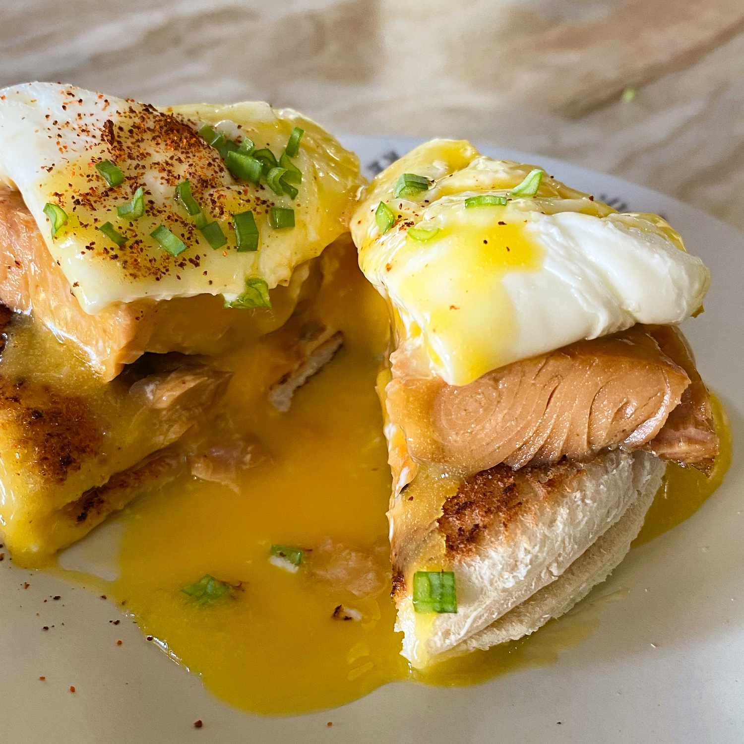 Classic Smoked Salmon Eggs Benedict