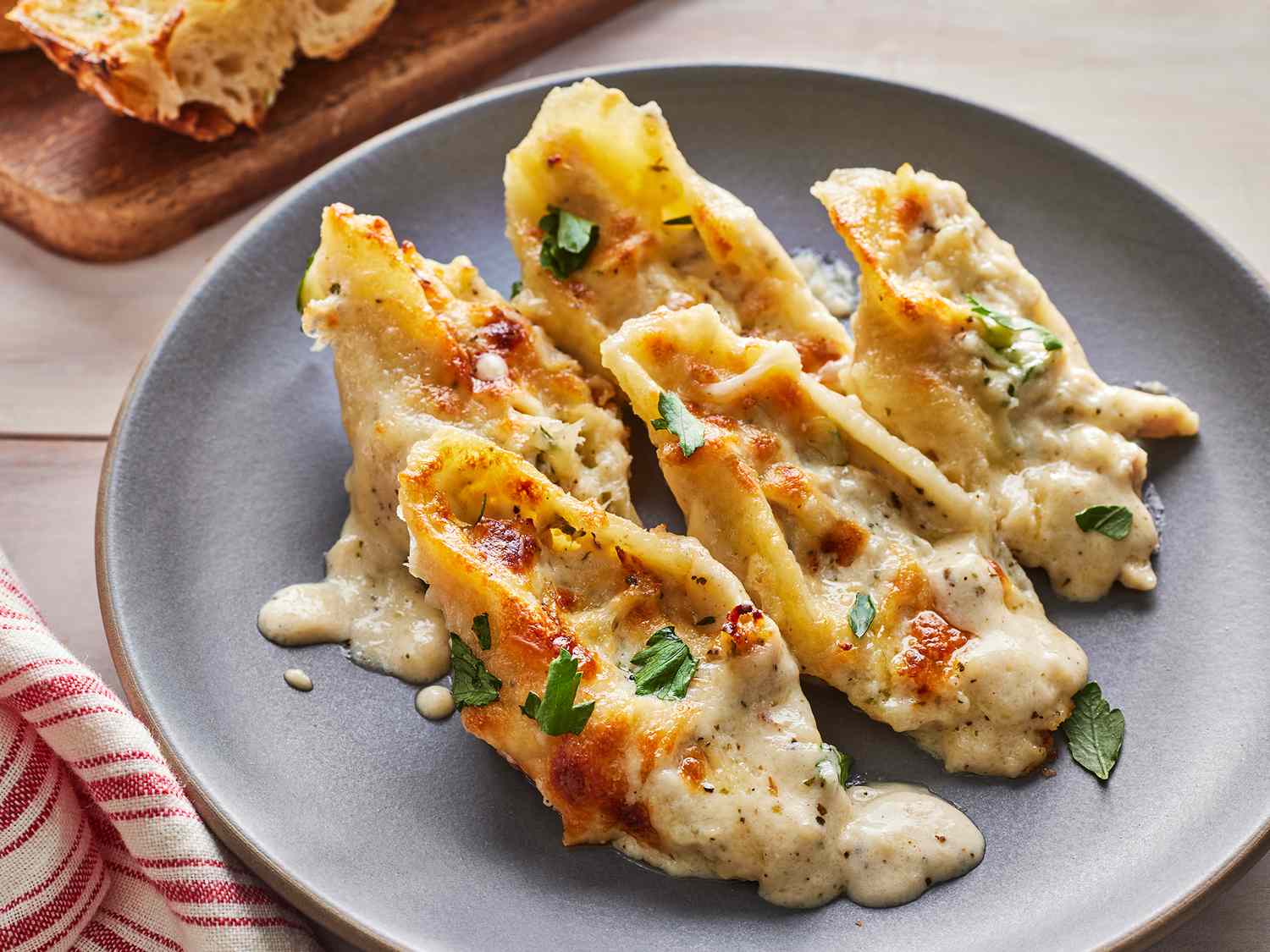Creamy Chicken Alfredo Shells
