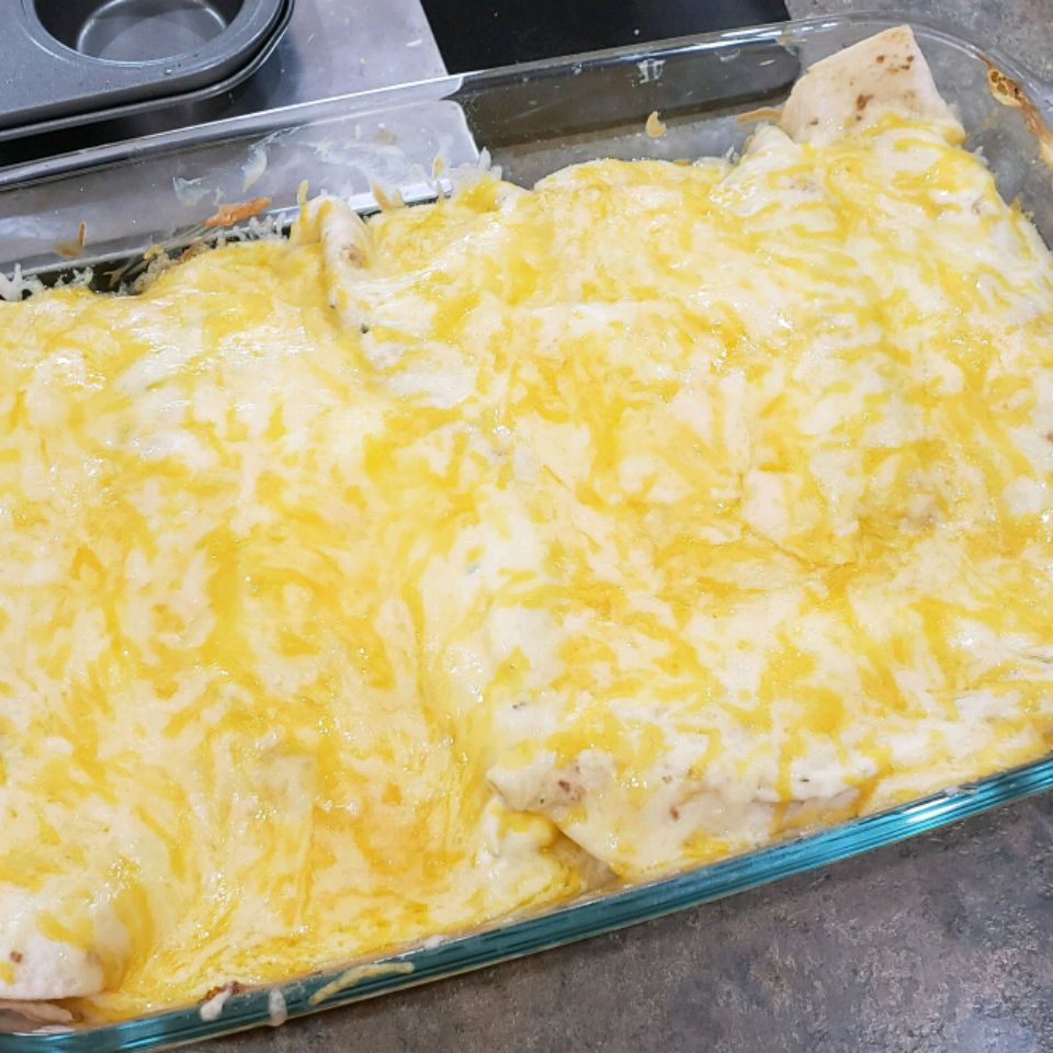 Creamy Chicken Ranch Enchiladas