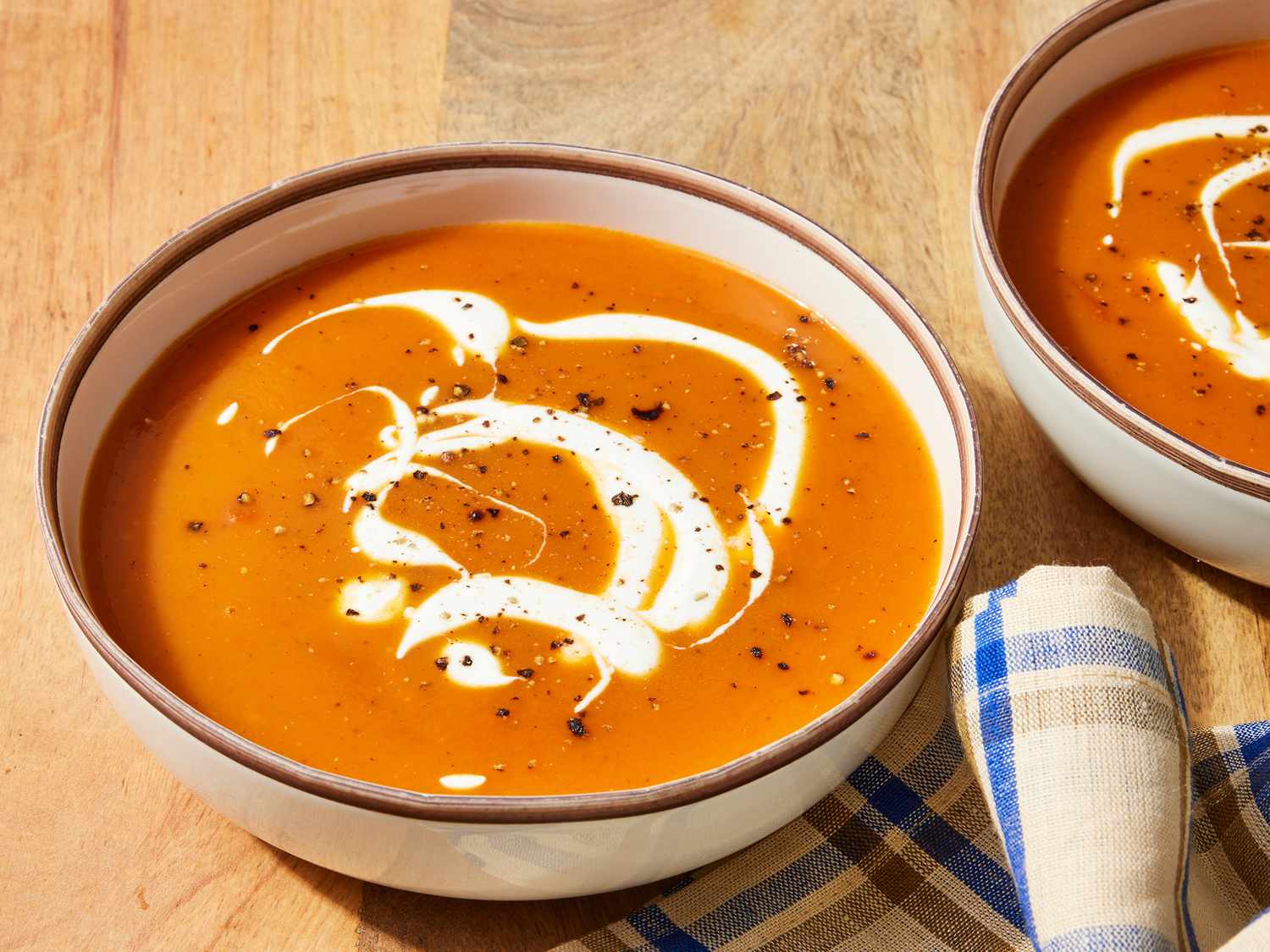 Creamy Roasted Pepper and Tomato Soup