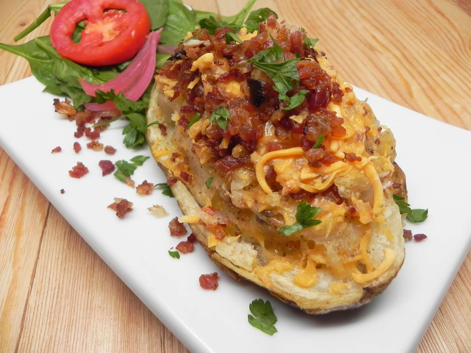 Crispy Bacon-Stuffed Air Fryer Potatoes