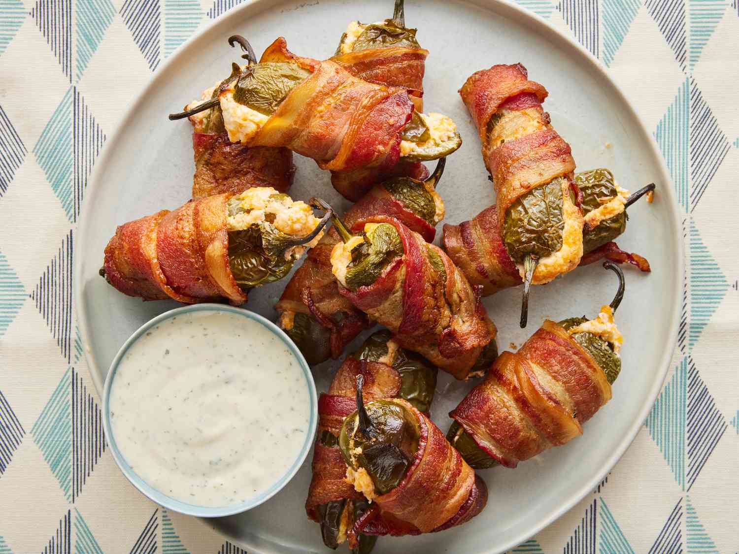 Crispy Bacon-Wrapped Jalapeño Poppers