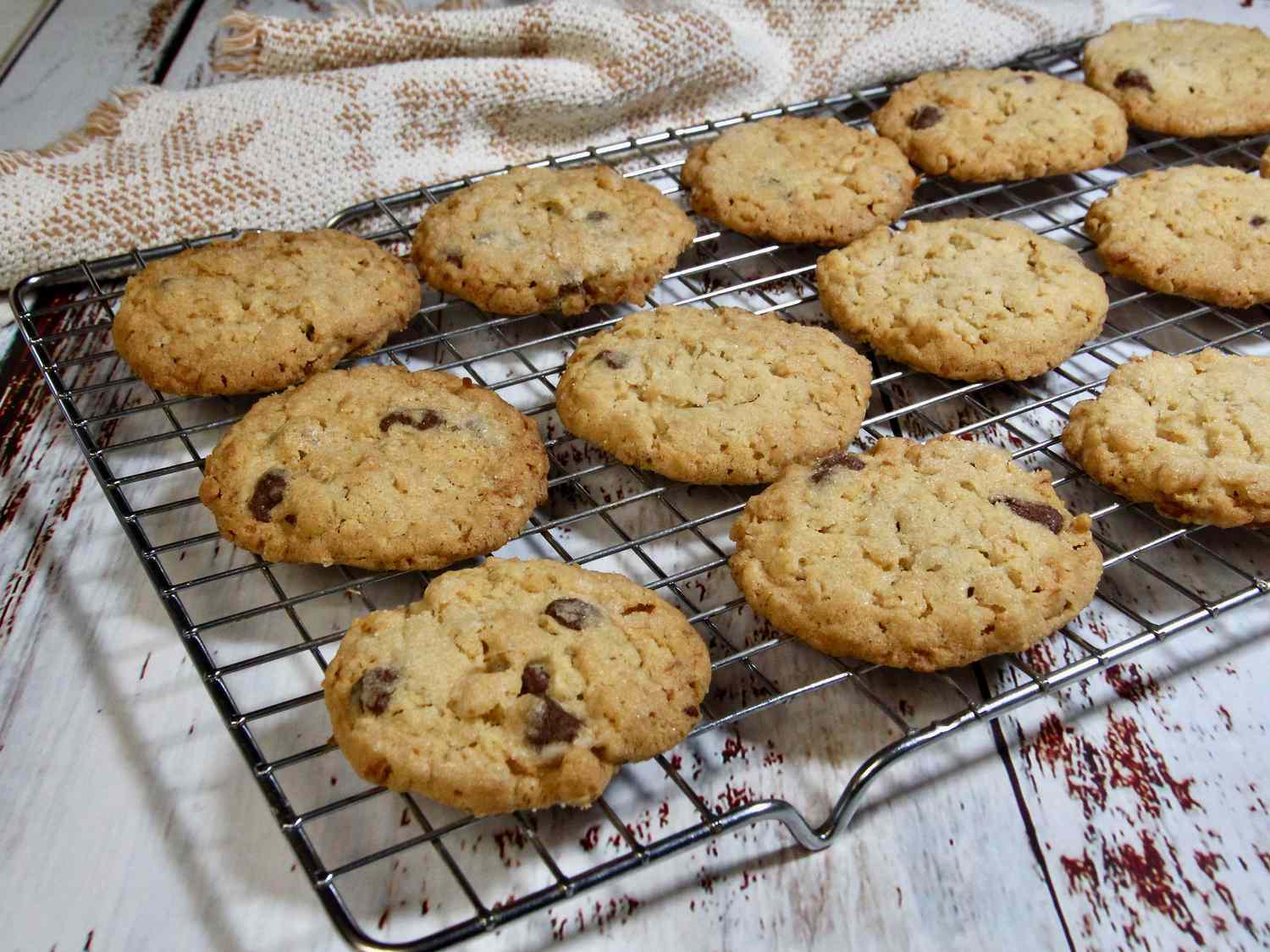 Crispy Chocolate Chip Cookies