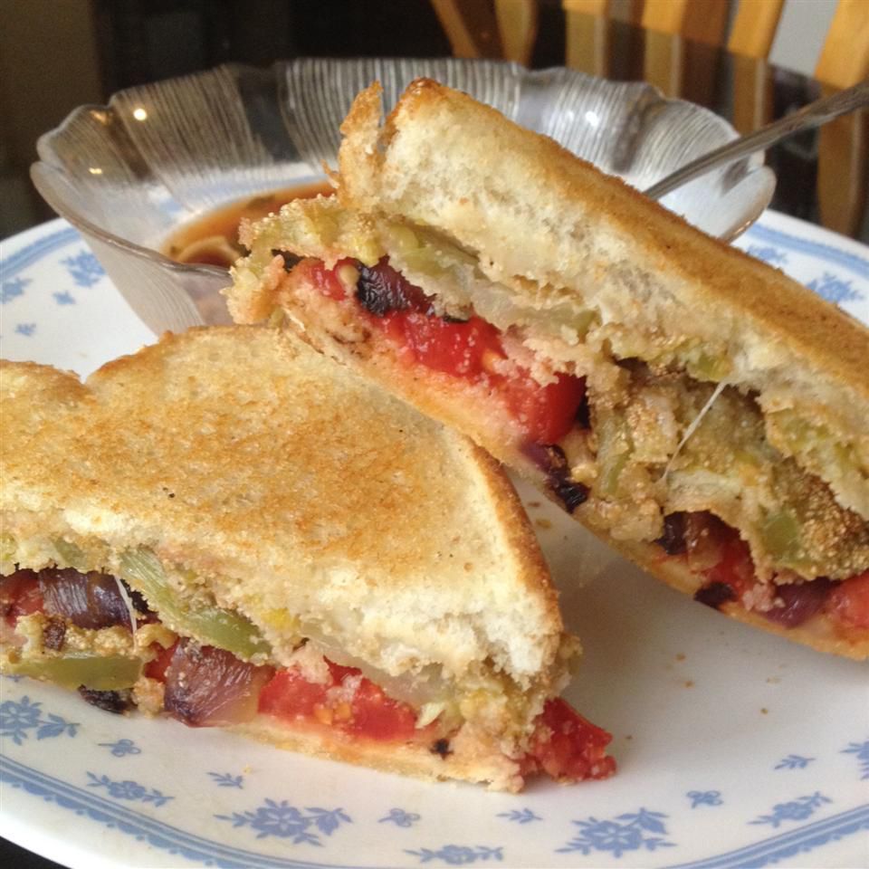Crispy Fried Green Tomato Sandwich