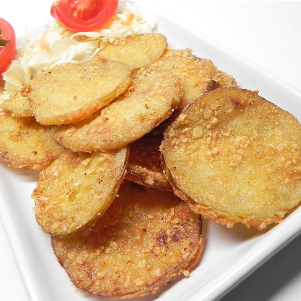 Crispy Fried Green Tomatoes with Southern Flavor