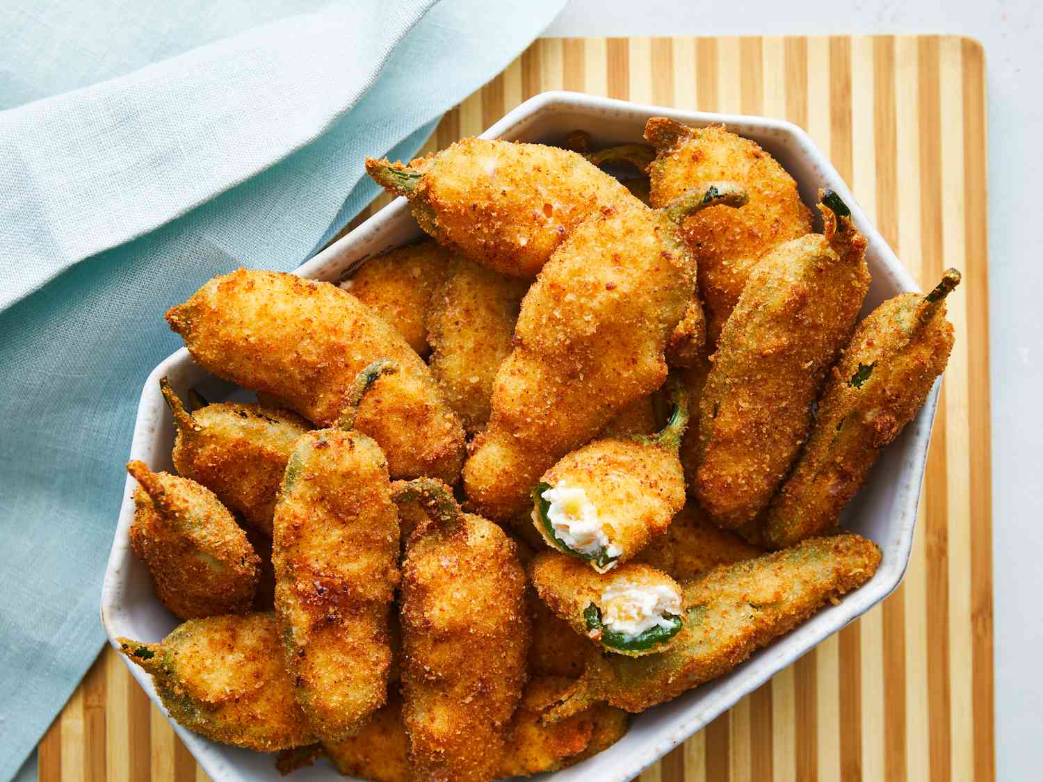 Crispy Jalapeño Poppers with Cheese and Bacon