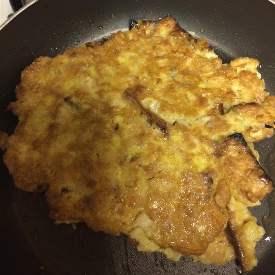 Crispy Matzo Scramble