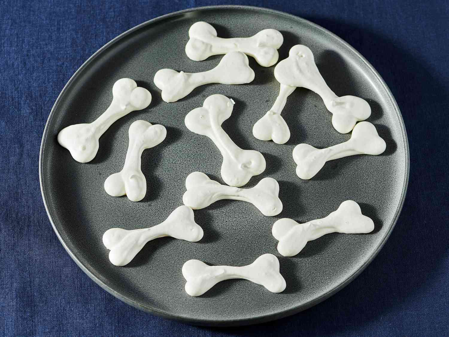 Crispy Meringue Bones