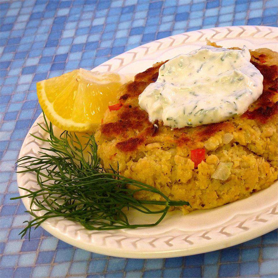 Crispy Salmon Patties with Dill Sauce